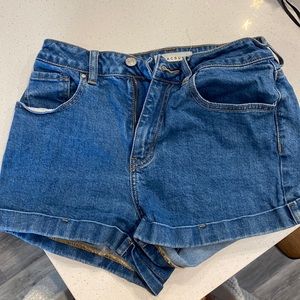 Pacsun shorts size 27. Perfect condition